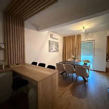 Seaesta Dino Apartment